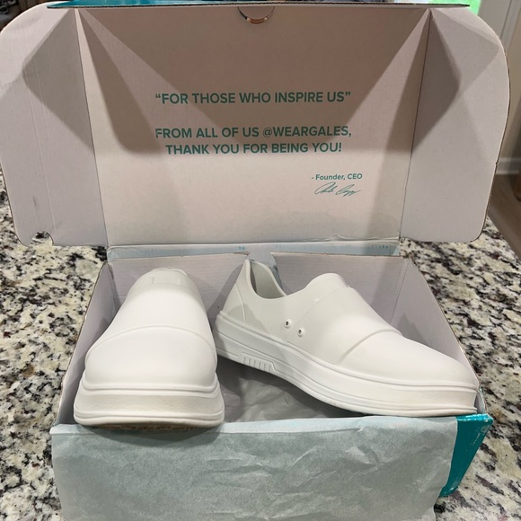 Gales - Picture 1 of 4